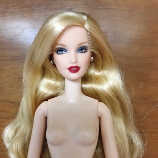 Búp bê barbie