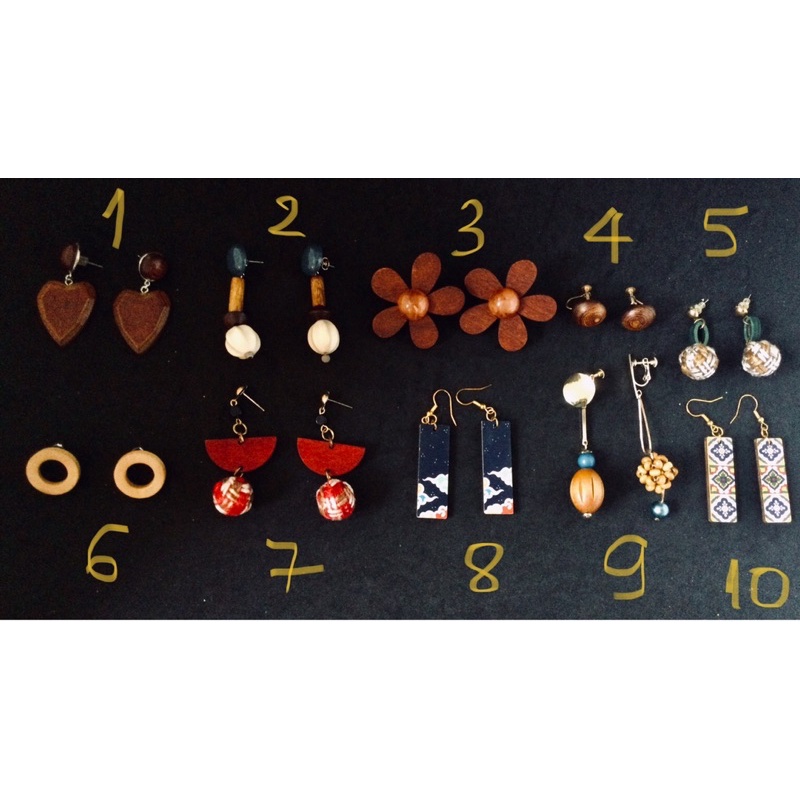 Khuyên tai gỗ đẹp