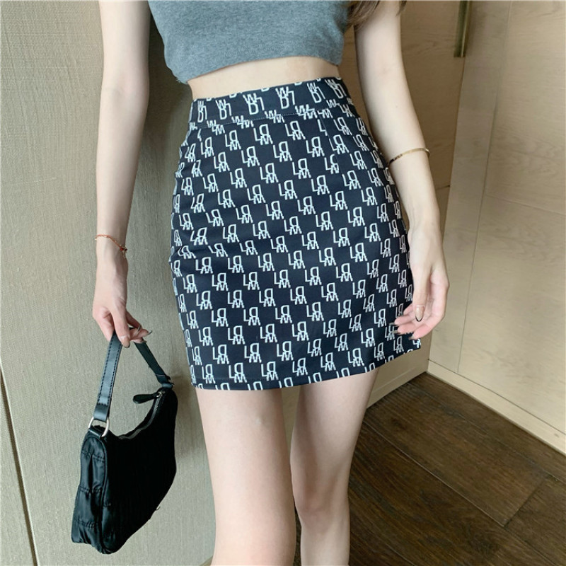 Chân Váy Chữ A In Chữ Thời Trang Cho Nữ