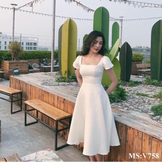 Váy trắng tay cánh tiên xoè bồng to