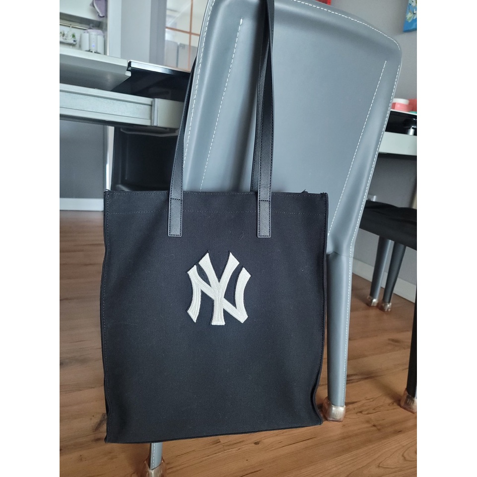 [CHÍNH HÃNG] Túi Tote MLB Canvas New York Yankees màu Black - CODE: 3AORM022N-50BKS