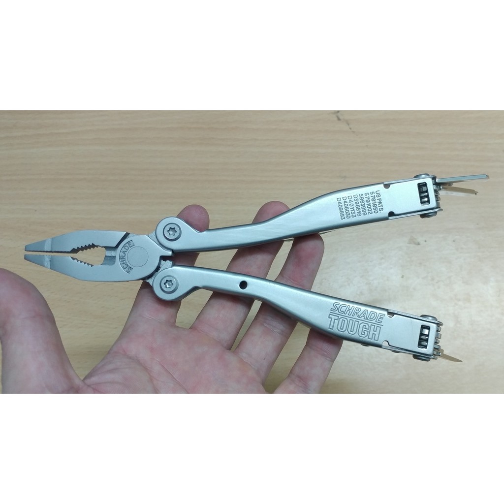 Dao đa năng Schrade Touch