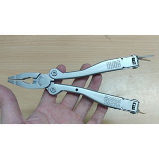 Dao đa năng Schrade Touch