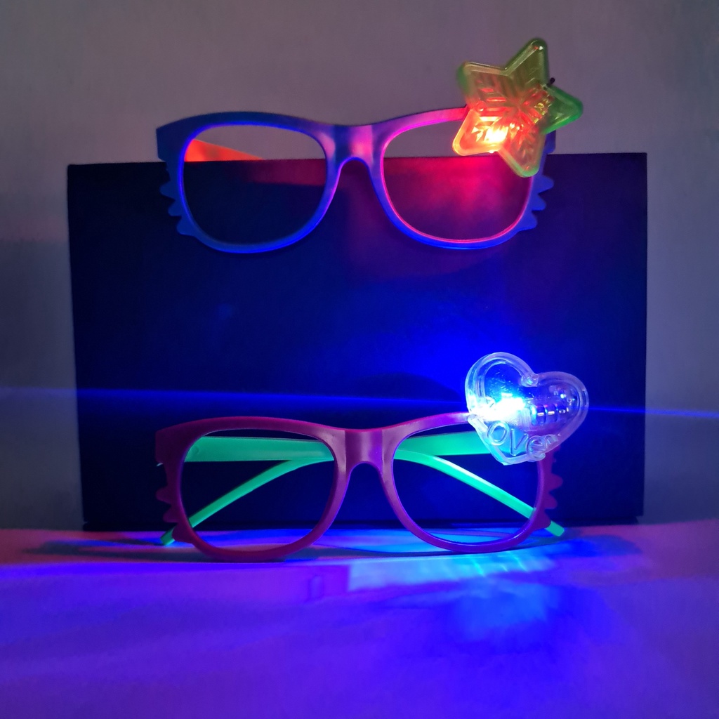 Kính đồ chơi LED nhấp nháy phát sáng cho bé