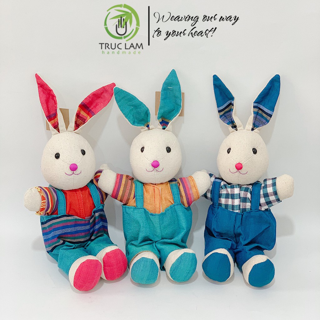 Đồ Chơi Cho Bé Thú Nhồi Bông Hình Thỏ Bố Mặc Yếm Vải Thổ Cẩm Dệt Tay Bông Gòn Cao Cấp – Trúc Lâm Handmade