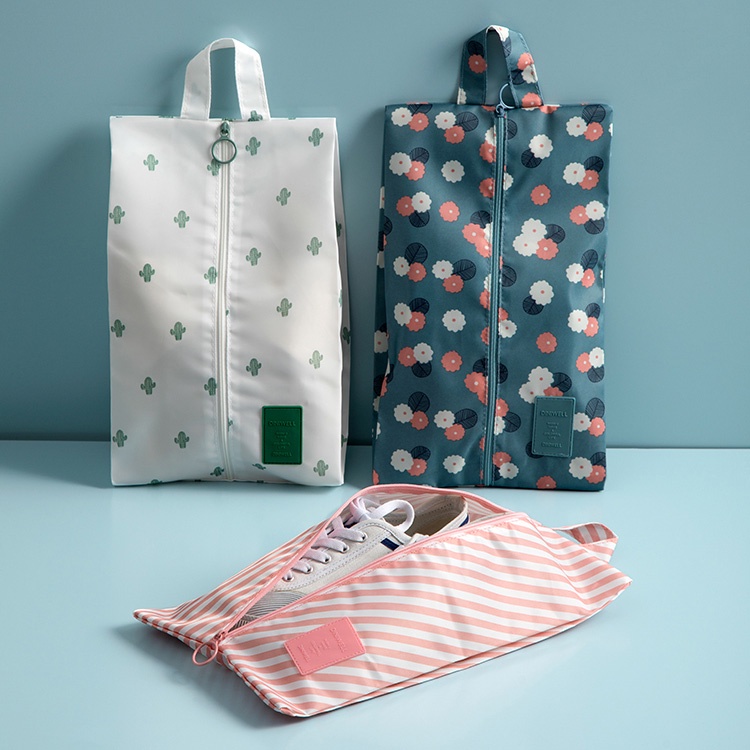 Đựng Giày Chống Bụi Dùng Khi Đi Du Lịch Ốp