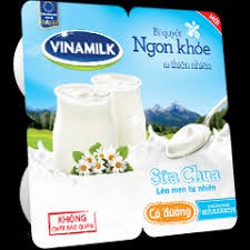 Lốc 4 hộp sữa chua không đường Vinamilk 100g
