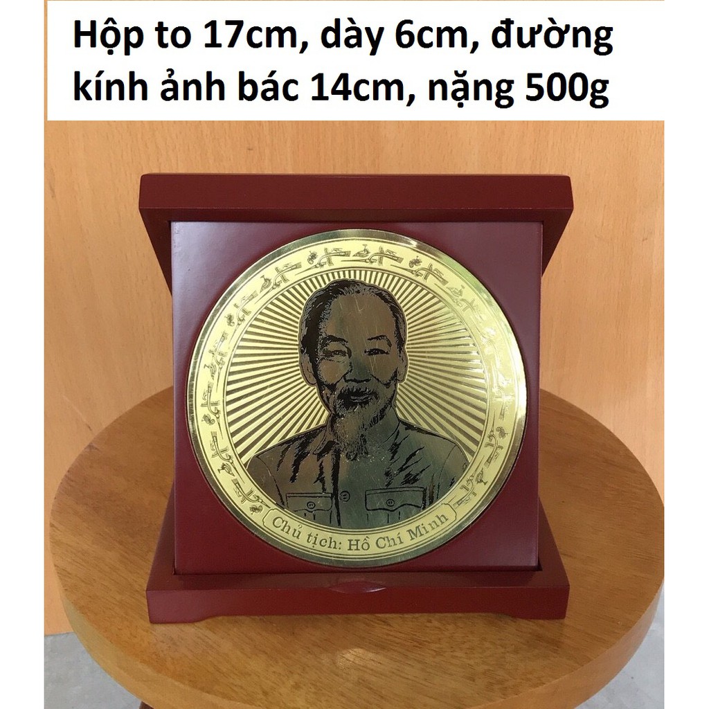 Hình bác Hồ bằng đồng trong hộp gỗ MS155a