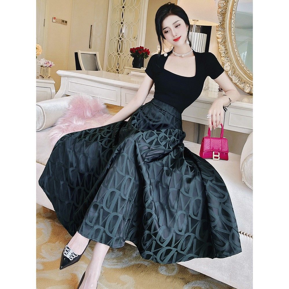 Chân Váy Satin Cao Cấp In Họa Tiết Chiều Phong Cách Pháp Thời Trang Xuân Thu Năm Mới