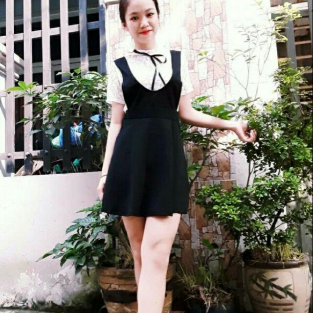 Đầm yếm kèm áo ren