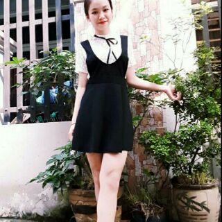 Đầm yếm kèm áo ren