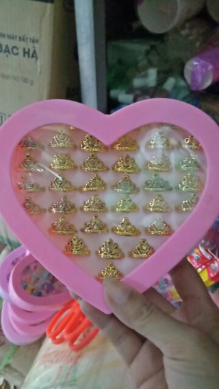 Hộp Nhẫn Búp Bê Cho Bé