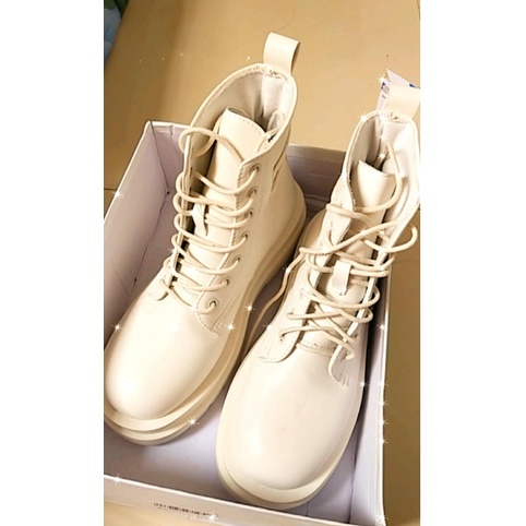 Giày Bốt phong cách Ulzzangs màu đen be FULL HỘP 1142 | BigBuy360 - bigbuy360.vn