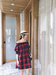 Đầm bẹt vai bo ngực