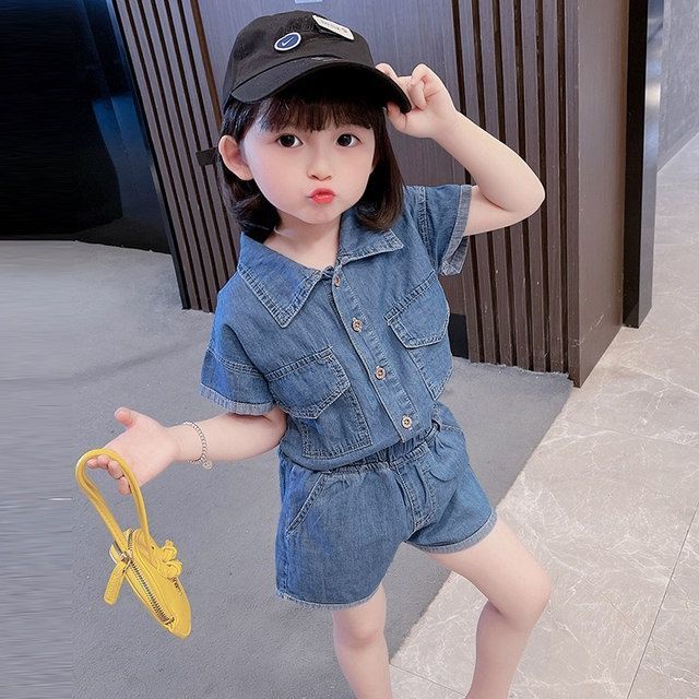 Set Áo Thun Tay Ngắn + Quần Short Denim Thiết Kế Mới 2022 Thời Trang Mùa Hè Dành Cho Bé Gái