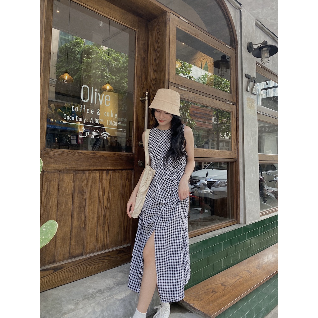 Váy 3 lỗ caro dúm eo