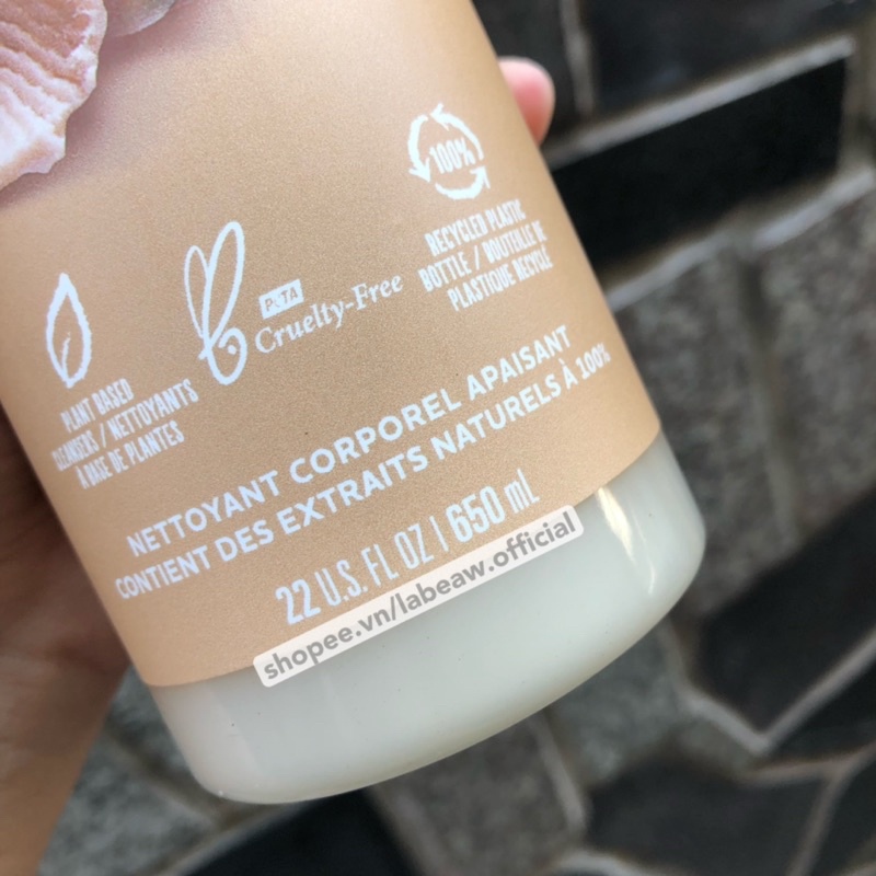 [MẪU MỚI] Sữa tắm STIVES 650ML Mỹ dưỡng ẩm và bám mùi siêu tốt trên da
