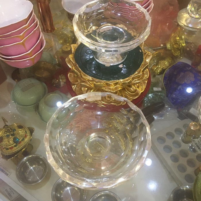 Đĩa thủy tinh trung - tiểu họa tiết lục giác hình ảnh thật