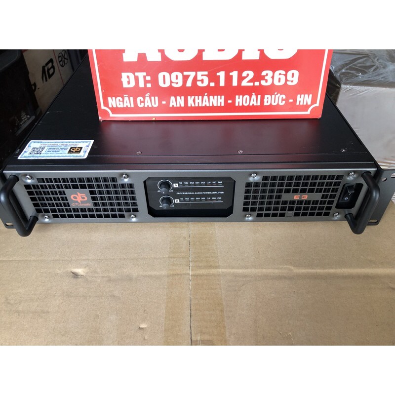 Main đẩy công suất QT Acoustic E3II : 2 Kênh - 20 Sò TOSHIBA JAPAN - Tổng Công Suất 1700W