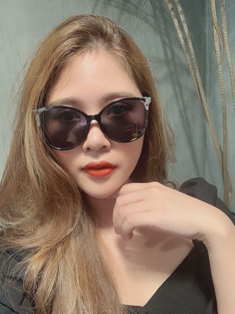 Kính Sinsay  có mail mua hàng của web chính hãng