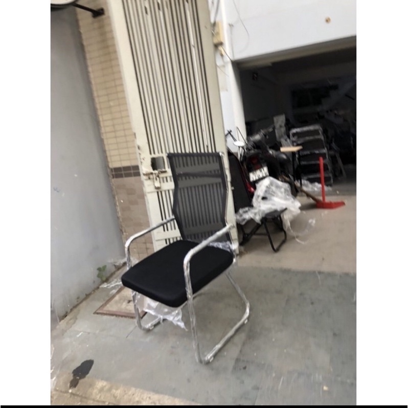 Ghế Nệm Chân Quỳ Lưng Cao Chất Liệu Sắt