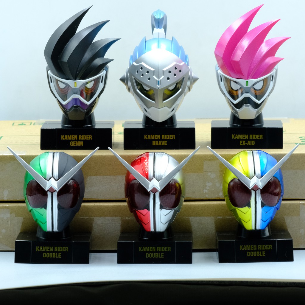 Mô hình Đầu của Kamen Rider Head Tỷ lệ 1/4 Chính Hãng Bandai RMC Kamen Rider Build Ex-aid Gaim. Có ảnh thật, cực đẹp.