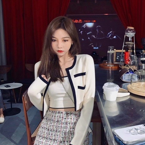 Áo cardigan IHKKE dệt kim màu tương phản thời trang Hàn Quốc