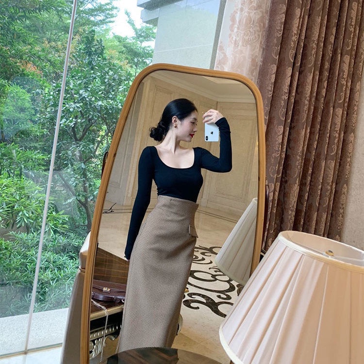 Áo thun tay dài dáng ôm cổ vuông kế đơn giản dễ phối đồ