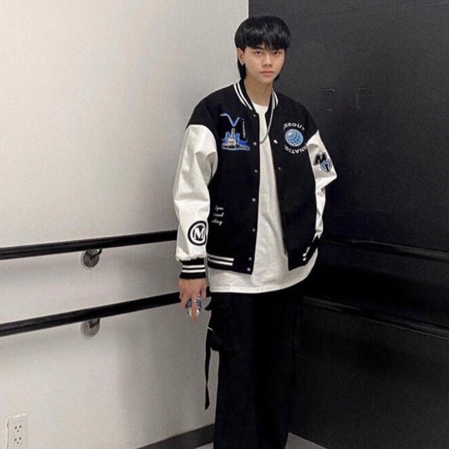 Áo bomber tay phối da họa tiết chữ M form rộng unisex - Áo khoác nam nữ  tay da kiểu cúc bấm trẻ trung | BigBuy360 - bigbuy360.vn