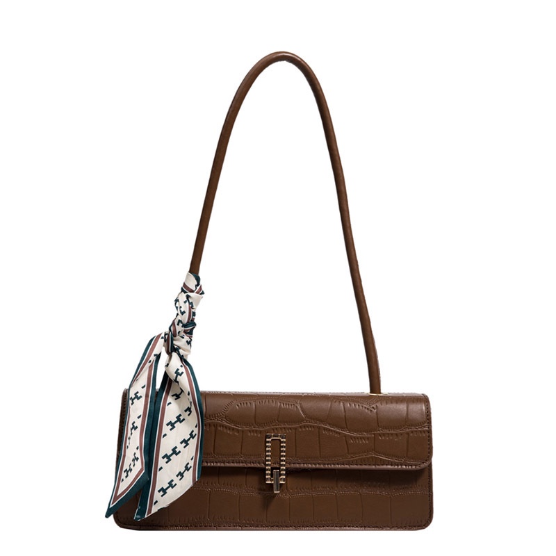 Túi đeo chéo họa tiết dập nổi thời trang thu đông 2021