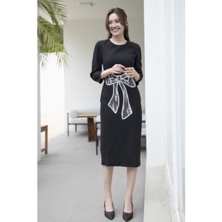 Đầm đen hiệu sixdo size M mới nguyên tag