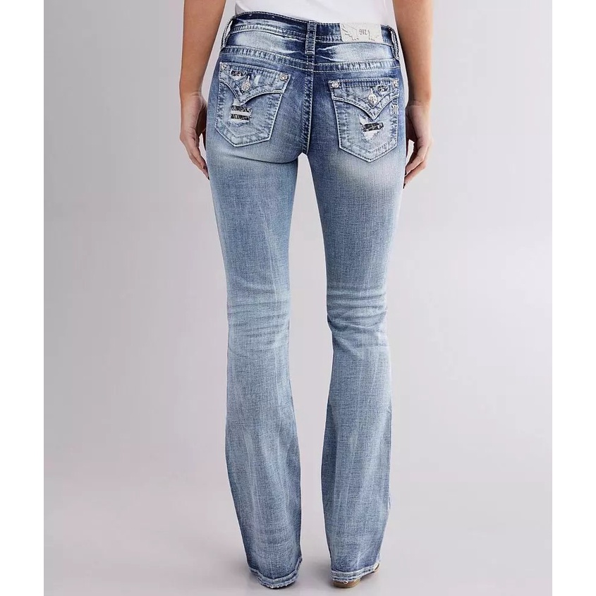 Quần jeans ống pat chỉ nổi hai túi trước, túi sau có nắp wash rách hai ống MISS ME