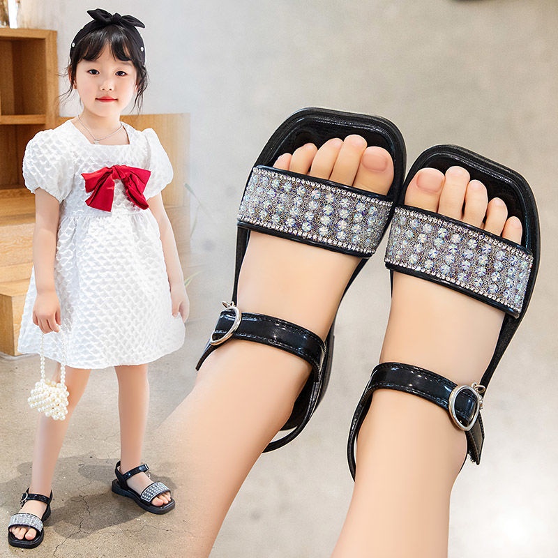 Xăng đan Đế Mềm Đính Đá Thời Trang Mùa Hè Hàn Quốc Cho Nữ Trung Niên 2022