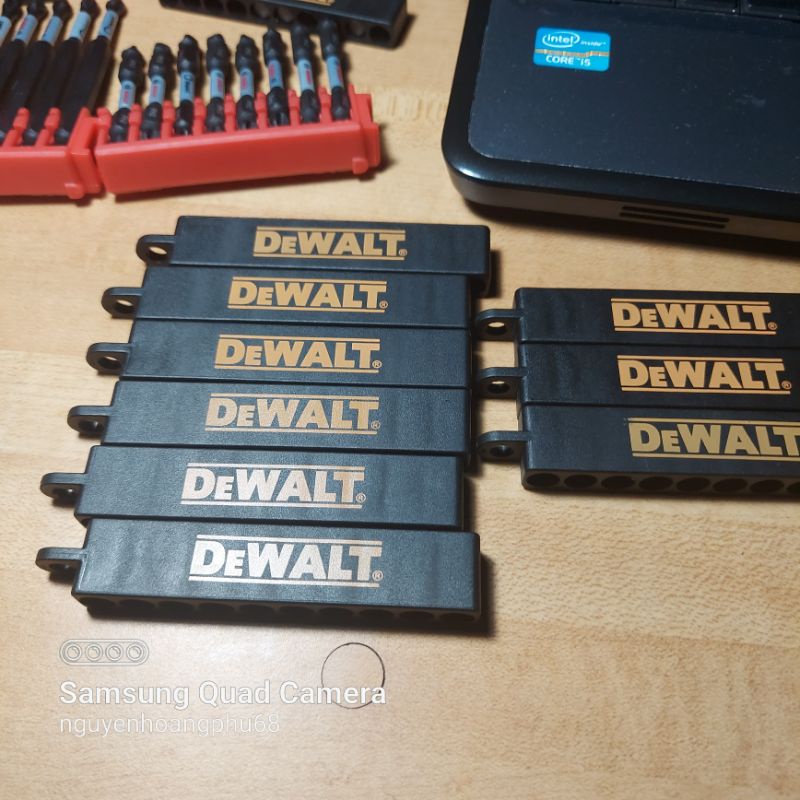 chân đế gắn vít bosch Dewalt