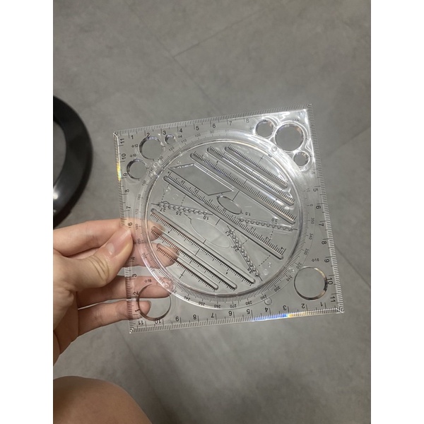 Thước xoay vẽ đa dạng hình