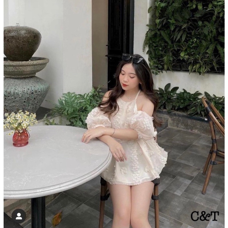 Áo tơ hoa 3D cổ yếm