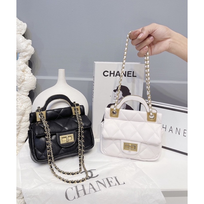 Túi CHANEL 2 Màu Trắng - Đen Quai Kiềng Tròn Kèm Dây Xích Cực Đẹp ạ 🥳