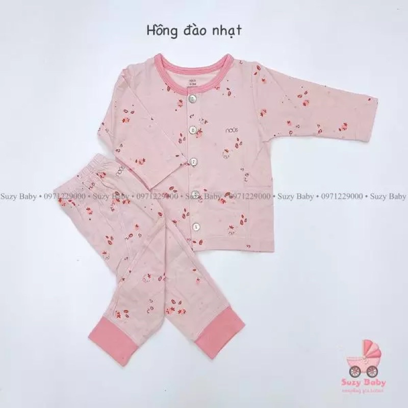 Bộ quần áo Nous dài tay cài thẳng