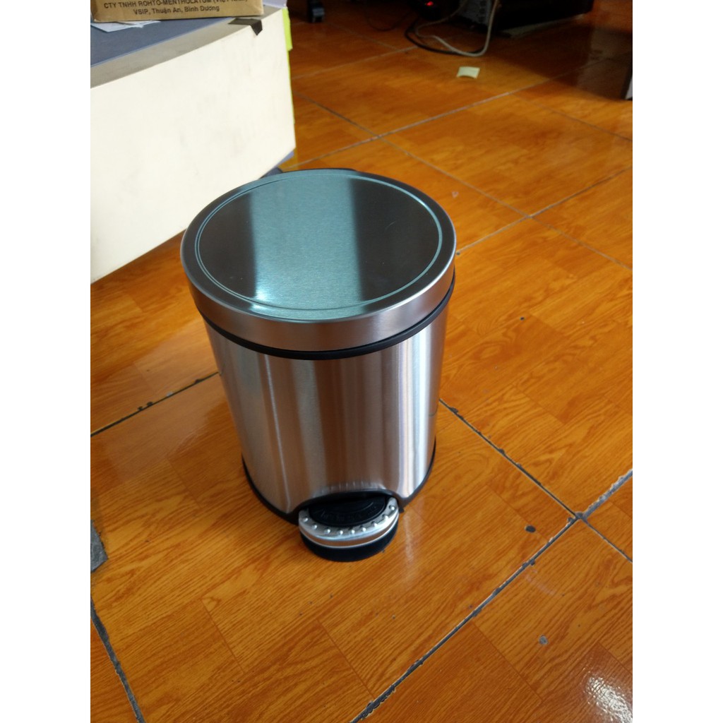 Thùng rác inox chân đạp đẹp 12L