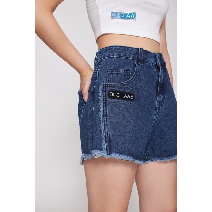 Quần Short Jeans Nữ BOO Xỏa Gấu Đính Patch BOOLAAB Phong Cách Hàn Quốc