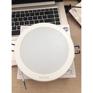 Đèn âm trần LED Philips DN027B 11W