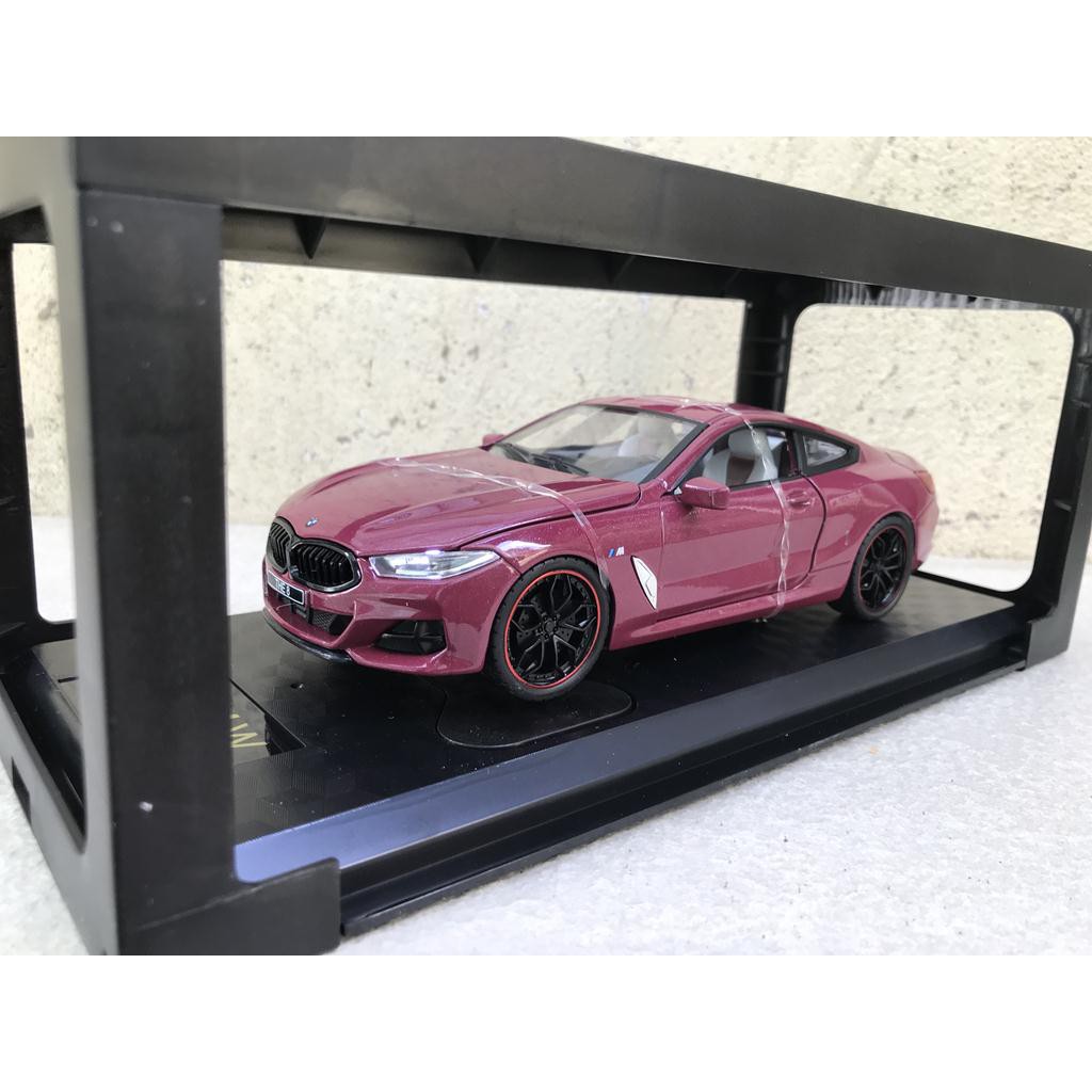 Mô hình xe ô tô BMW 840I Coupe 2020 1:24