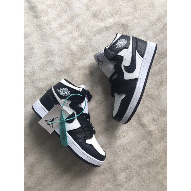 Giày Thể Thao Sneaker Jordan 1 Panda cổ cao