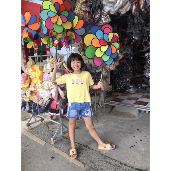 Chong chóng cầu vồng 3 tầng, tặng kèm keo 502, chong chóng nhỏ cho bé.