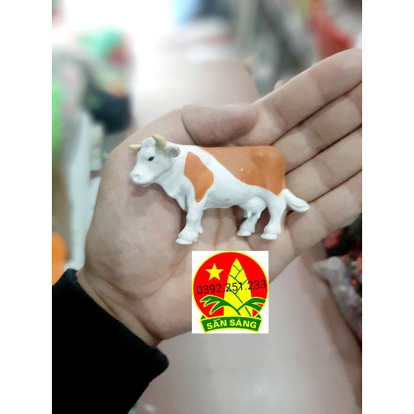 Mô hình con bò dài 6cm