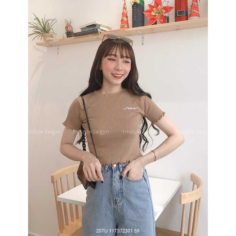 Áo thun tay ngắn croptop cuộn biên, thêu chữ Nostalgia trẻ trung, năng động nữ ulzzang VM STYLE 22ATU03T370303