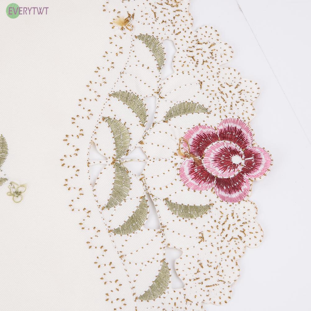 Tấm khăn trải bàn hình tròn trang trí tiệc họa tiết hoa sang trọng