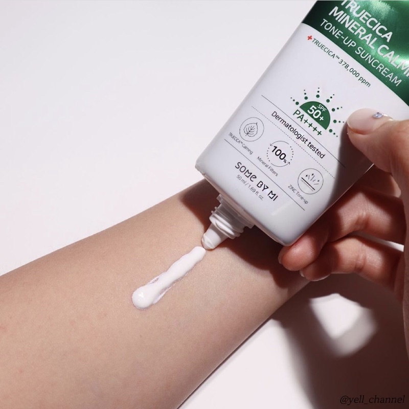 Kem Chống Nắng Some By Mi Truecica Mineral Calming Tone Up Suncream