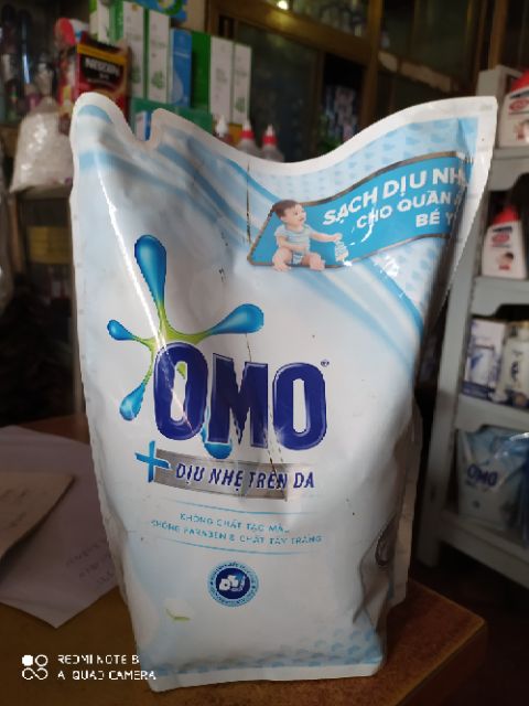 NƯỚC GIẶT OMO CỬA TRÊN , CỬA TRƯỚC TÚI 2,3KG