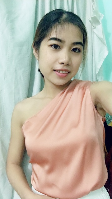 Áo lệch vai. Vải lụa 100%